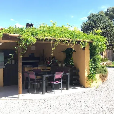 Spacieuse A Avec Piscine Privee Et Jacuzzi