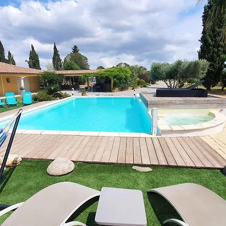 Spacieuse A Avec Piscine Privee Et Jacuzzi